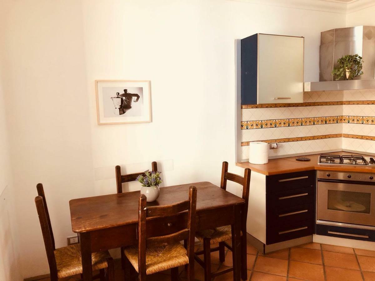 Rota House - Apartment In Santa Chiara, The Heart Of Naples Napoli Ngoại thất bức ảnh